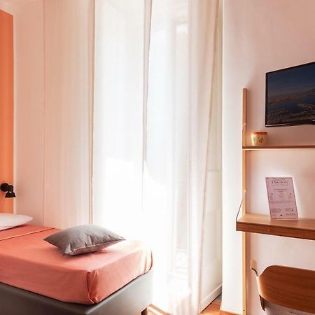 B&B Monserrato Napels Buitenkant foto